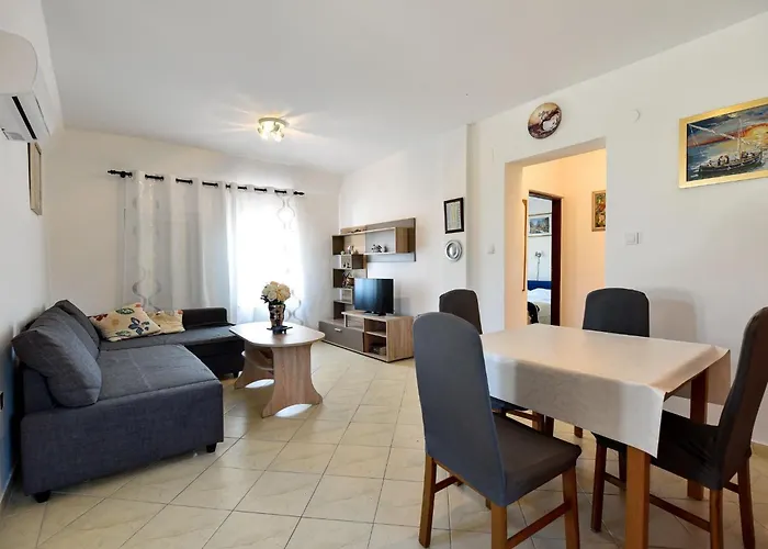 Radicevic By Interhome Apartman